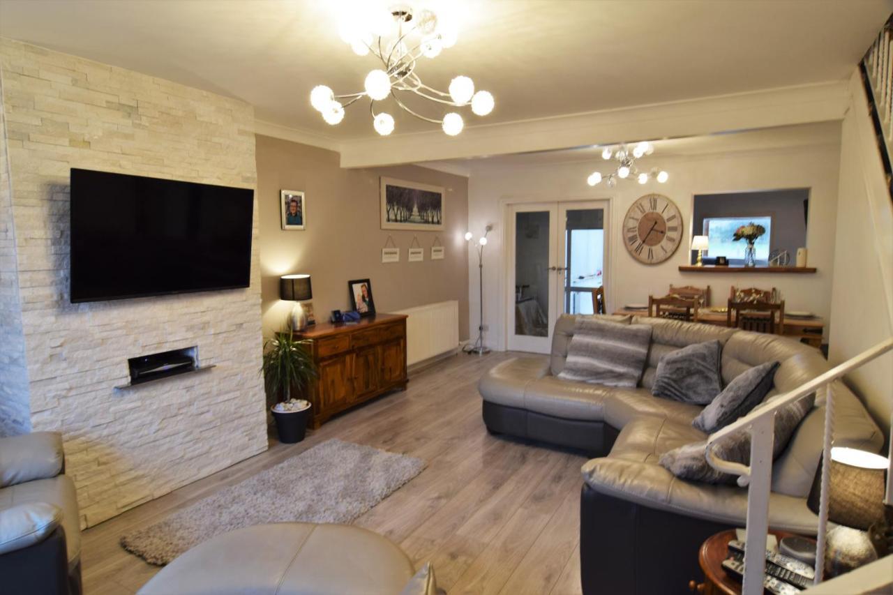Mikes At Menai - Stylish & Spacious 3 Bed House In Menai Bridge. 외부 사진