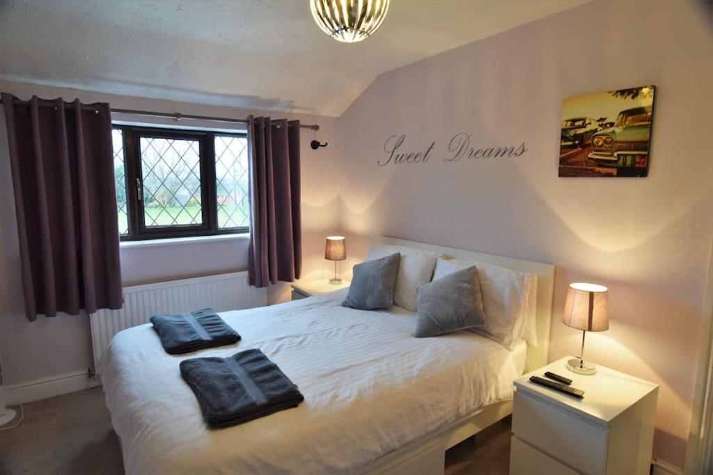 Mikes At Menai - Stylish & Spacious 3 Bed House In Menai Bridge. 외부 사진