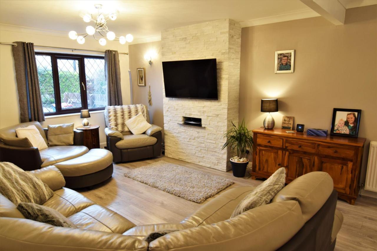 Mikes At Menai - Stylish & Spacious 3 Bed House In Menai Bridge. 외부 사진
